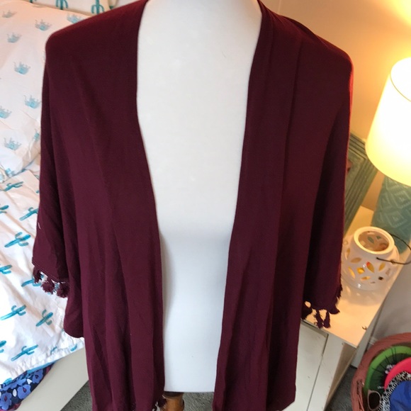 Maroon cover up - Picture 3 of 4